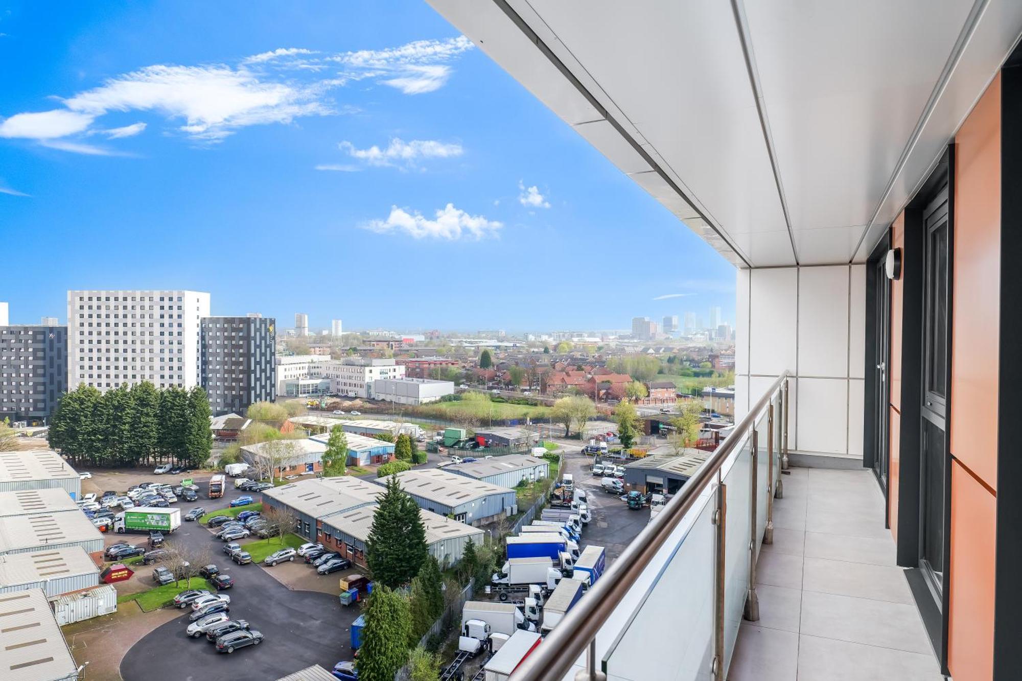 High Rise 2 Bedroom & 2 Bath Apartment With Parking, Balcony & Amazing View Manchester Eksteriør bilde